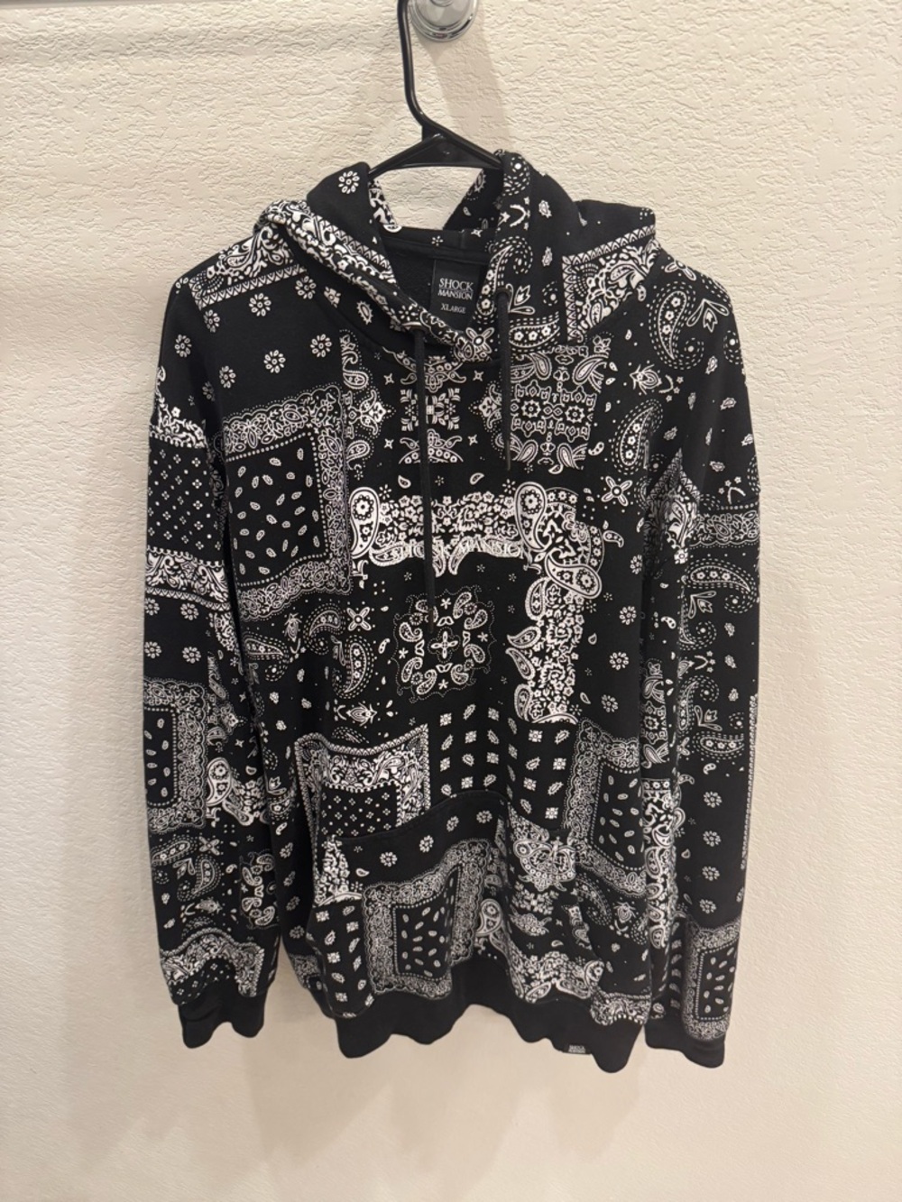 Men’s Shock Mansion Black Bandana Print Hoodie XL
